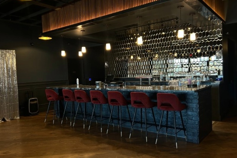 Blue Room Bar HP Blue Room Bar